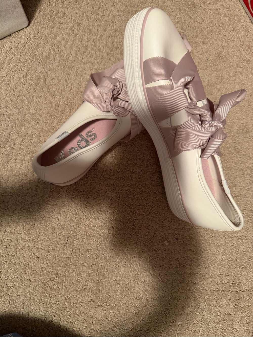 Keds White Sneakers with Pale Pink Ribbon Laces
